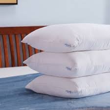 SNUGGLE LIGHT WEIGHT SOFT FOAM PILLOW